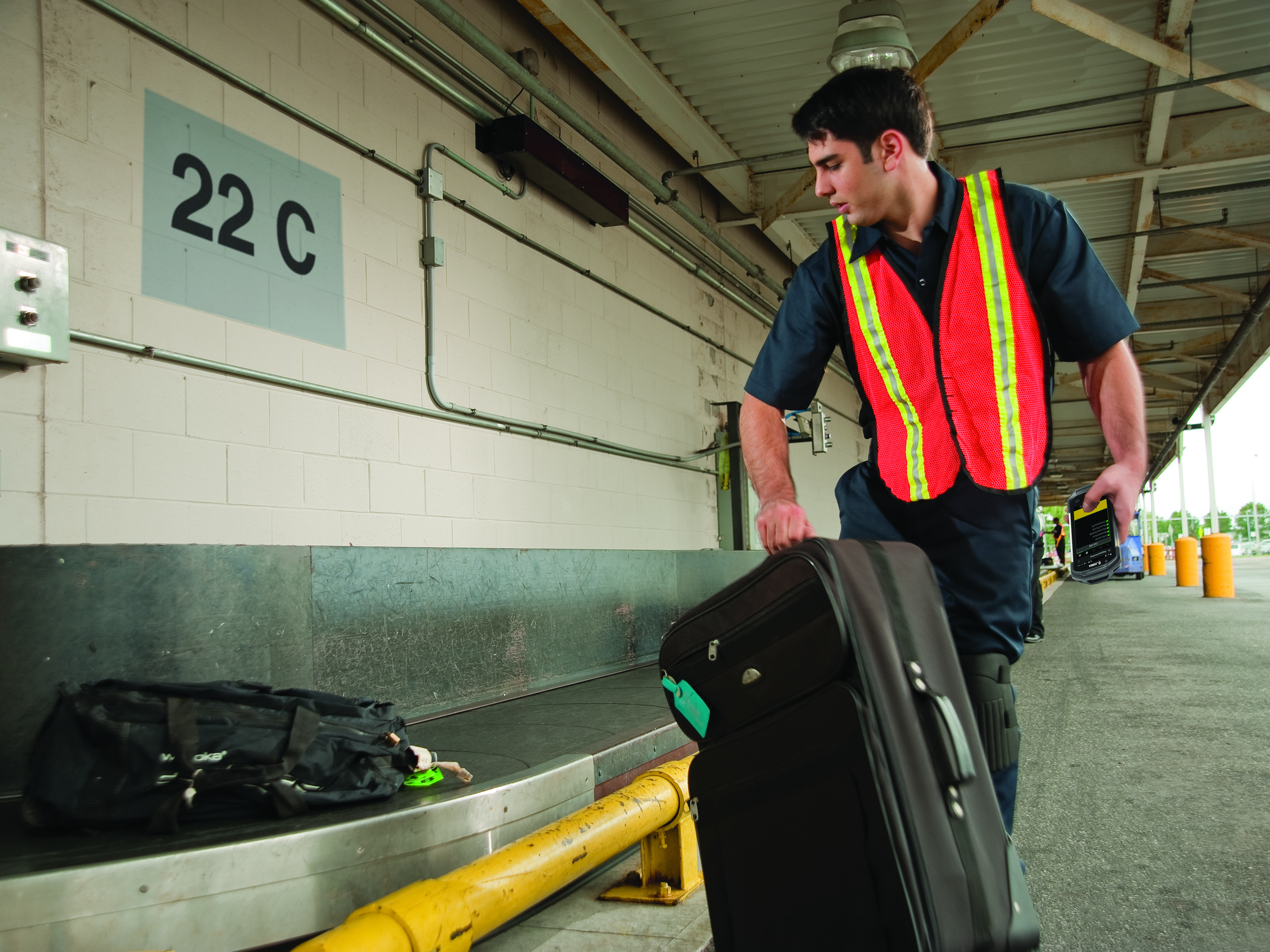 Blog - airport baggage handler