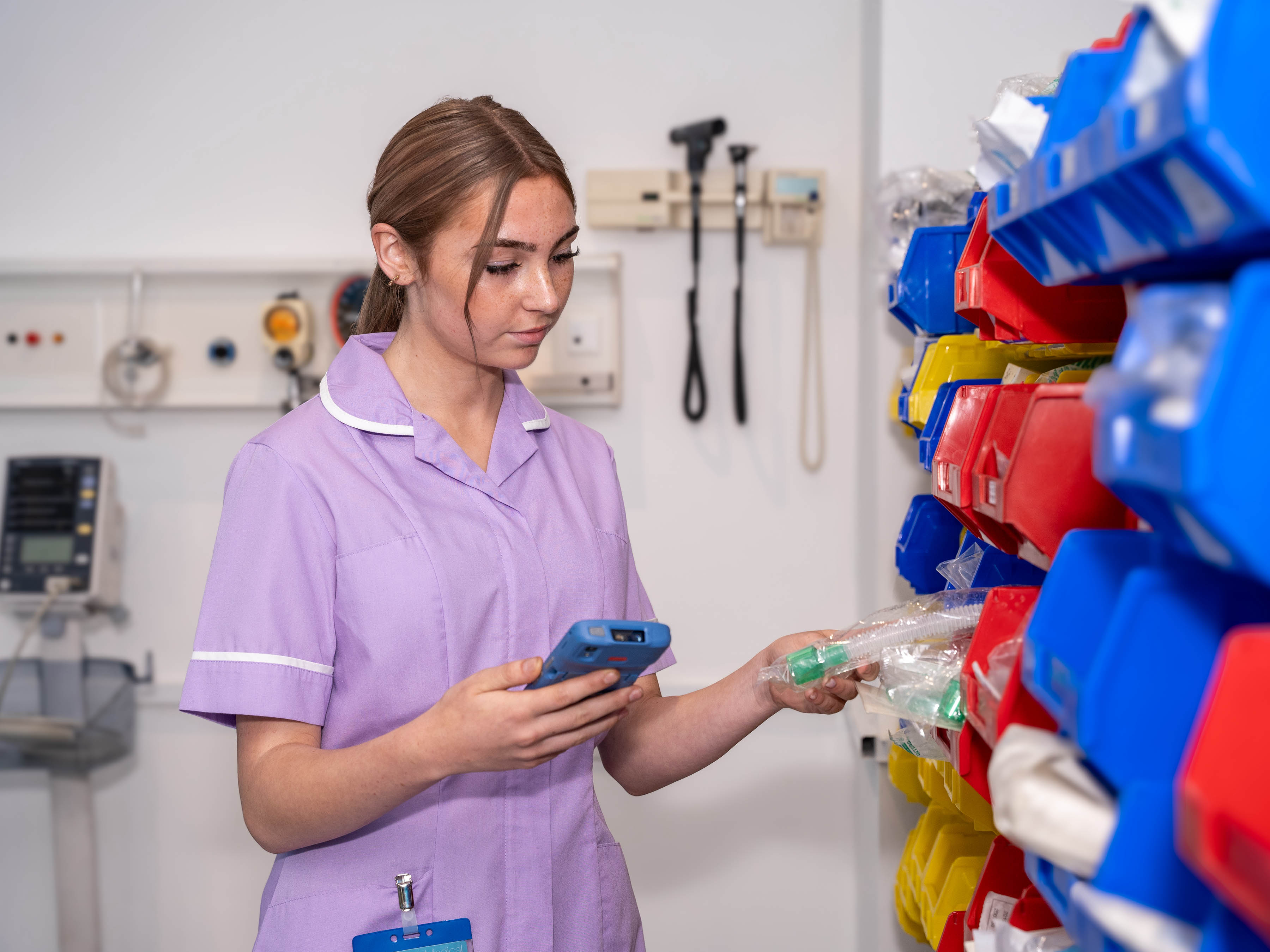 Blog - Healthcare - Nurse Grabbing Supplies